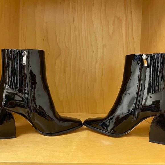 NEW PAIGE Black Patent Leather Farah Square Toe Booties Size 5.5 - Picture 4 of 9